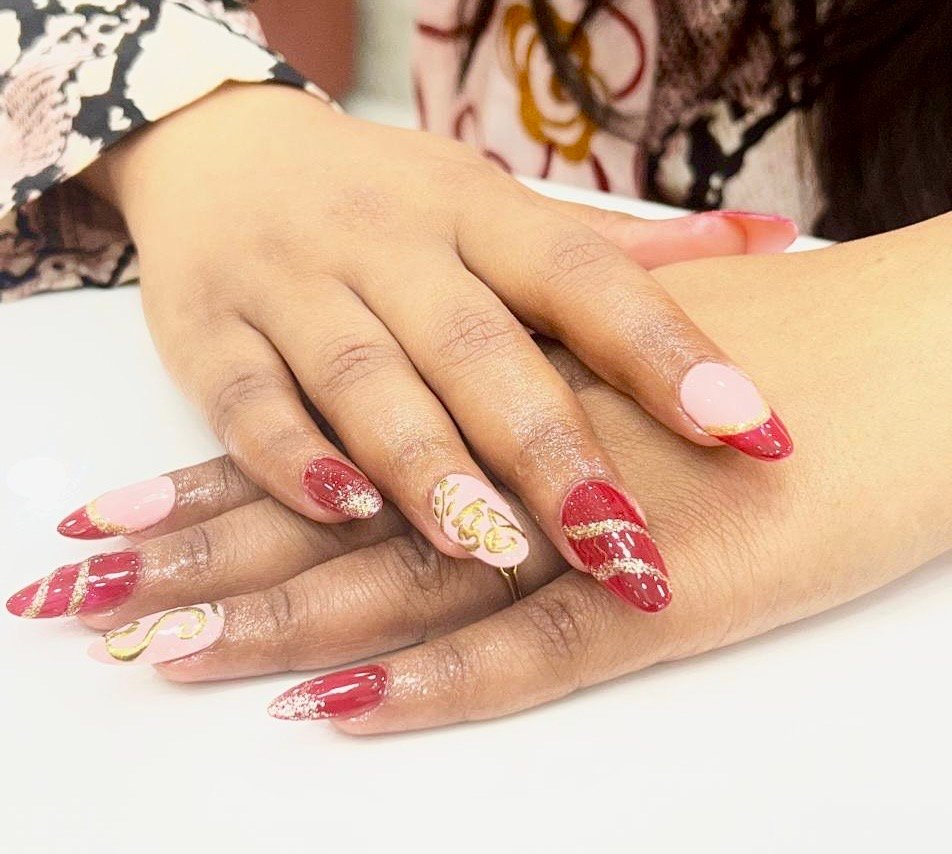 Manicure & Pedicure